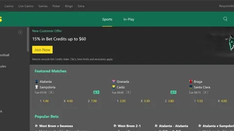 “拉菲尼亚防守端耀眼，巴萨锋线共进退失守7球”